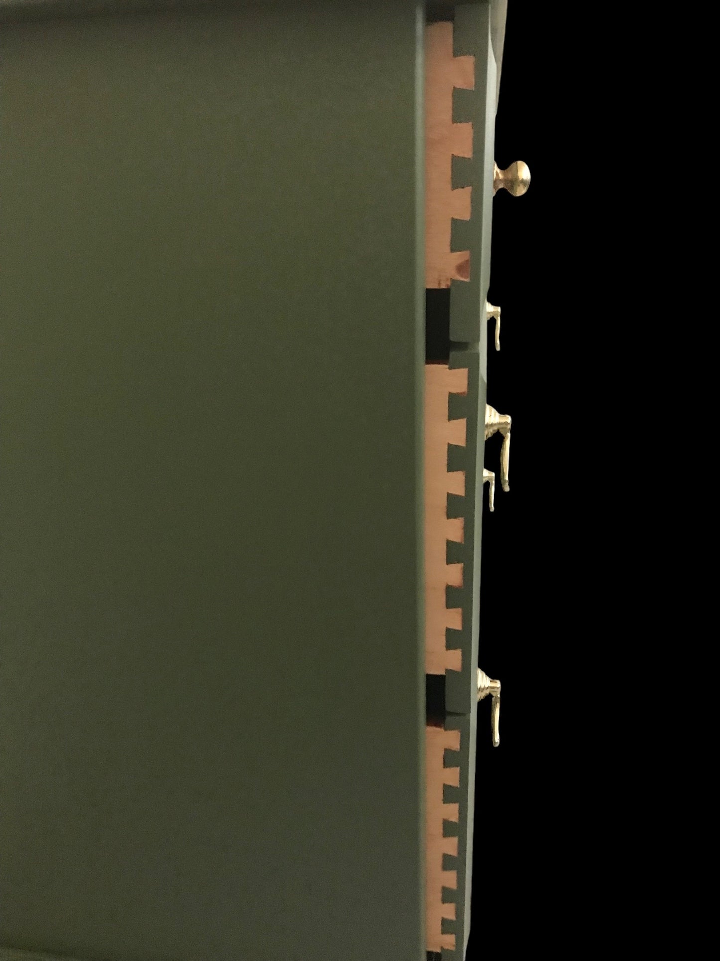 Stag Minstrel 3 over 2 chest of drawers