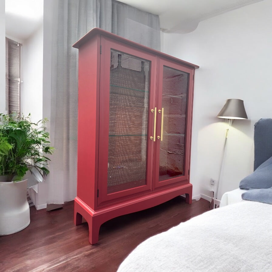 Stag Minstrel drinks cabinet/display unit