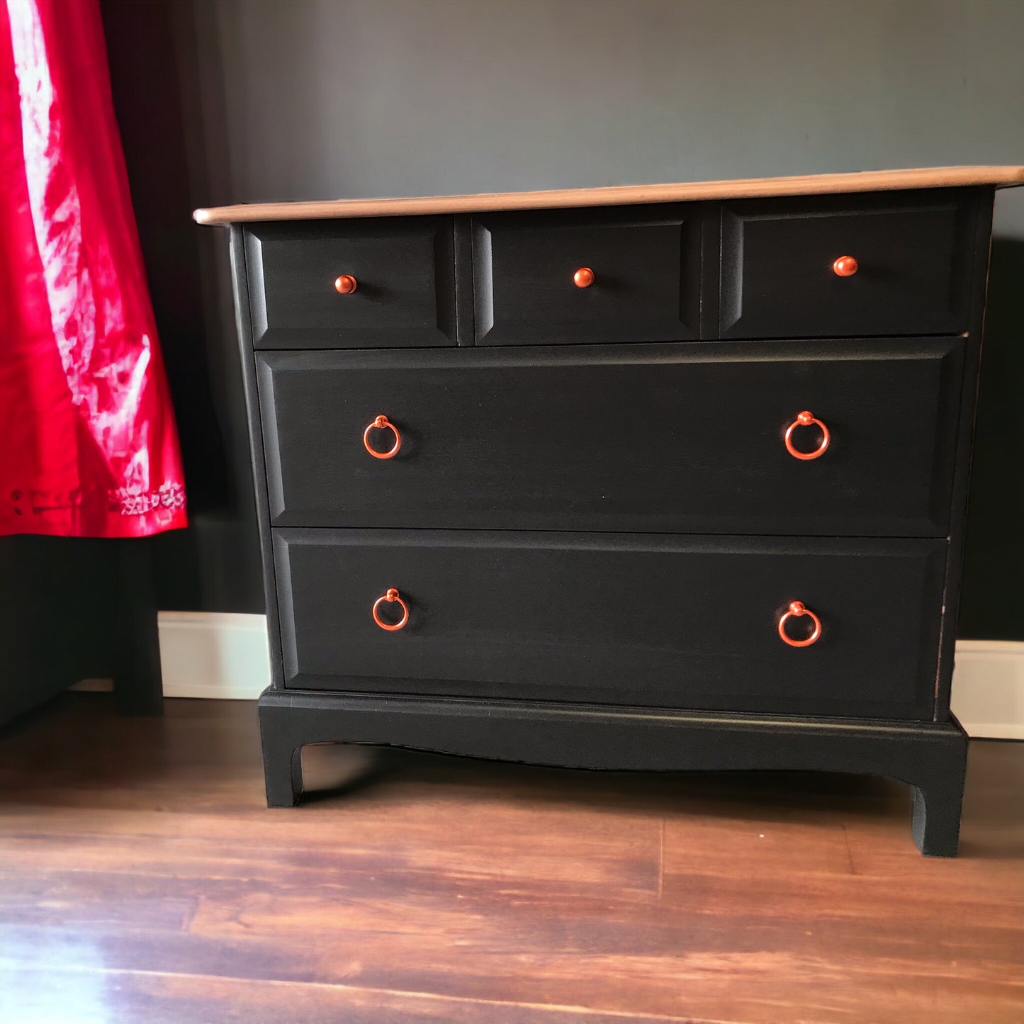 Stag Minstrel 3 over 2 chest of drawers