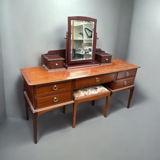 Stag Minstrel Dressing Table 5 x Drawer with stool, freestanding mirror and top drawers