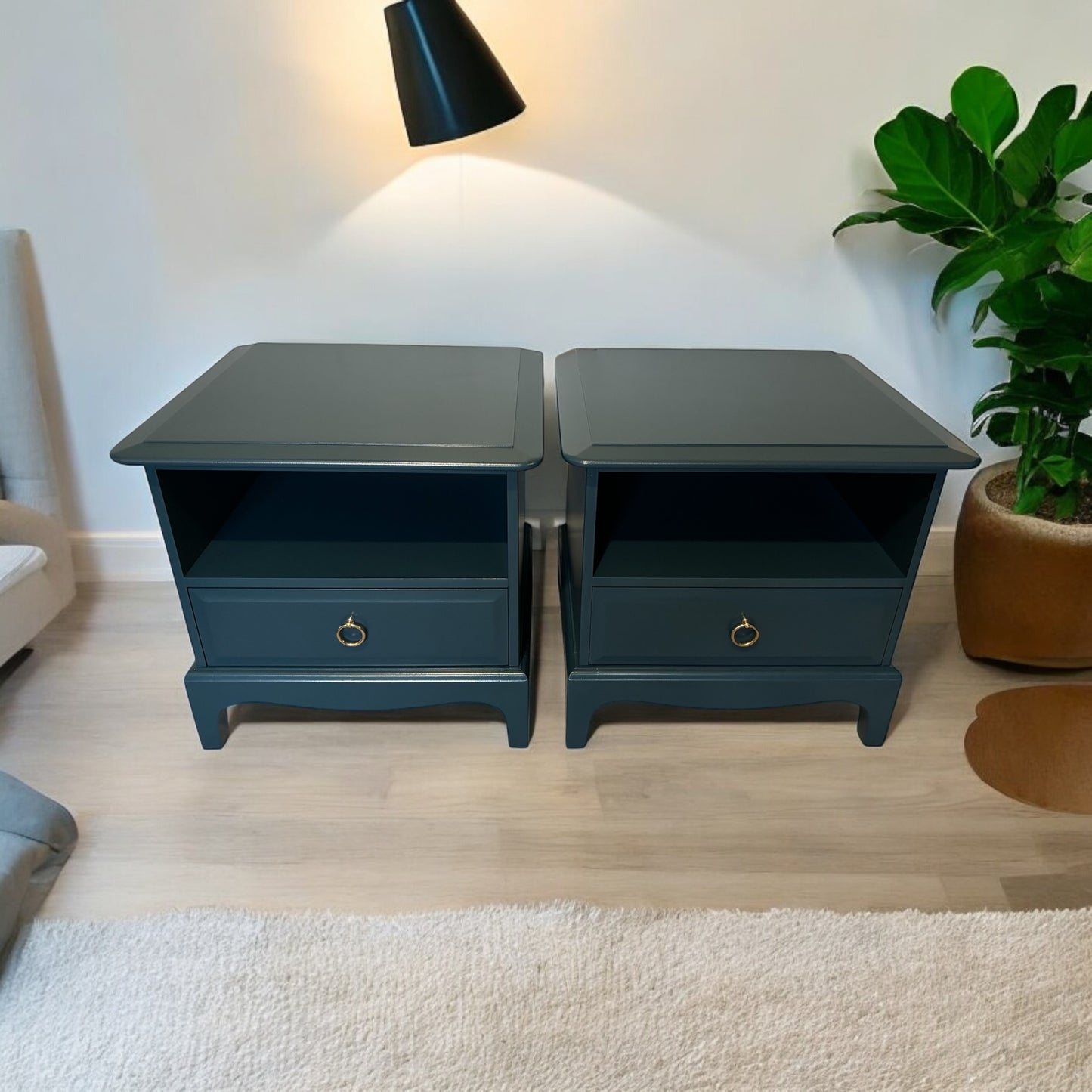 Stag Minstrel Pair of 1 drawer bedsides