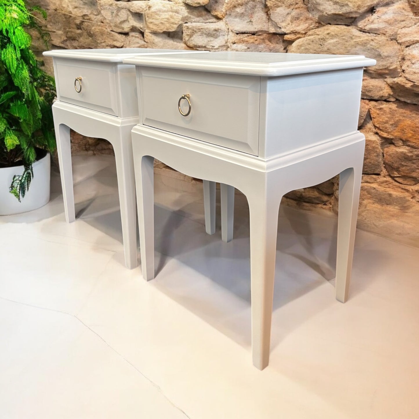 Stag minstrel Leggy Bedsides