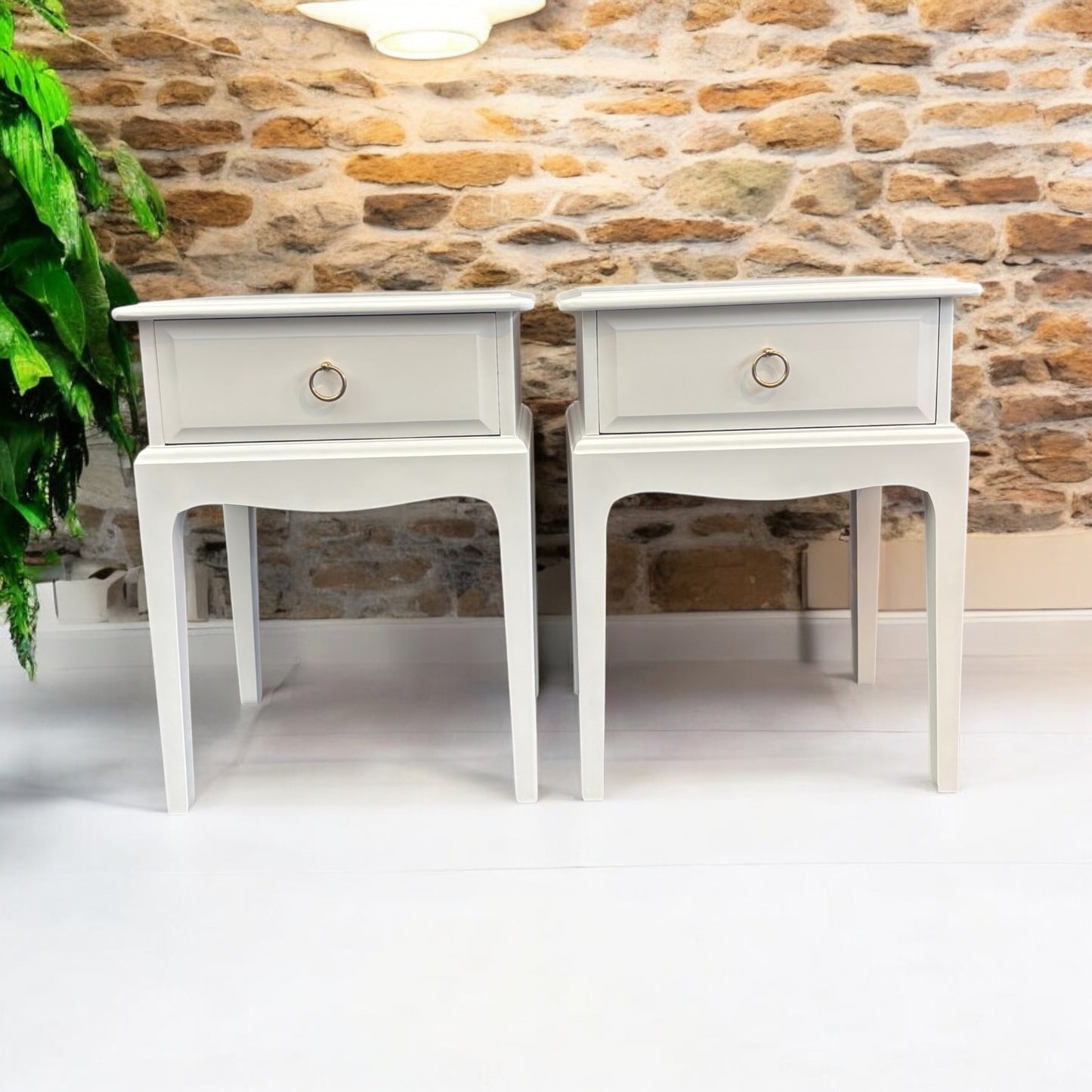 Stag minstrel Leggy Bedsides