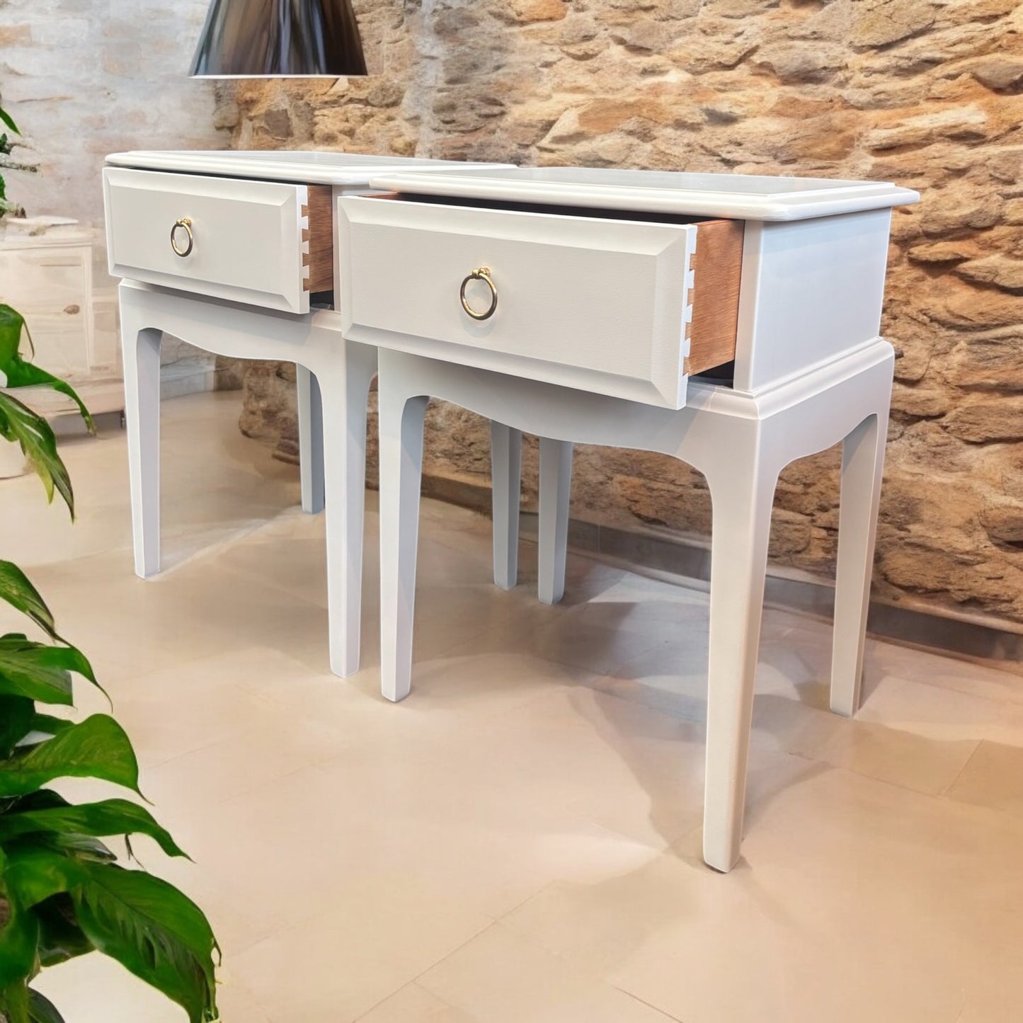 Stag minstrel Leggy Bedsides