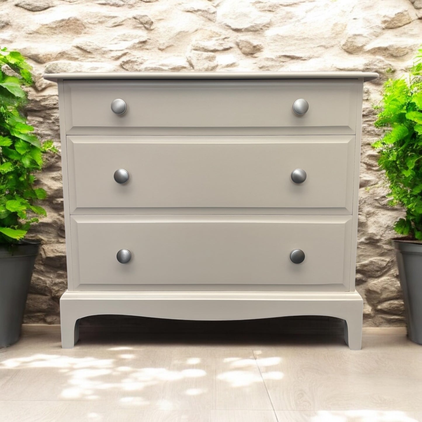 Stag Minstrel 3 drawer chest