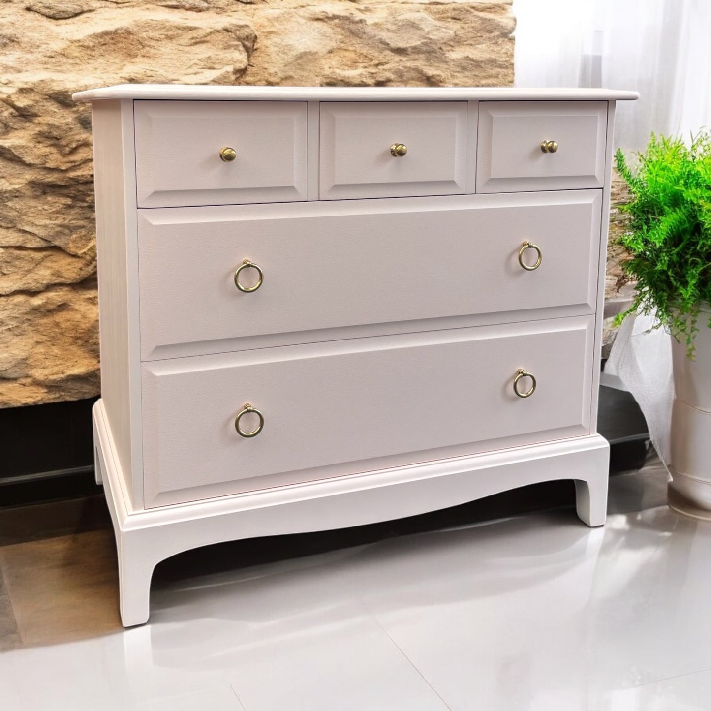 Stag Minstrel 3 over 2 chest of drawers