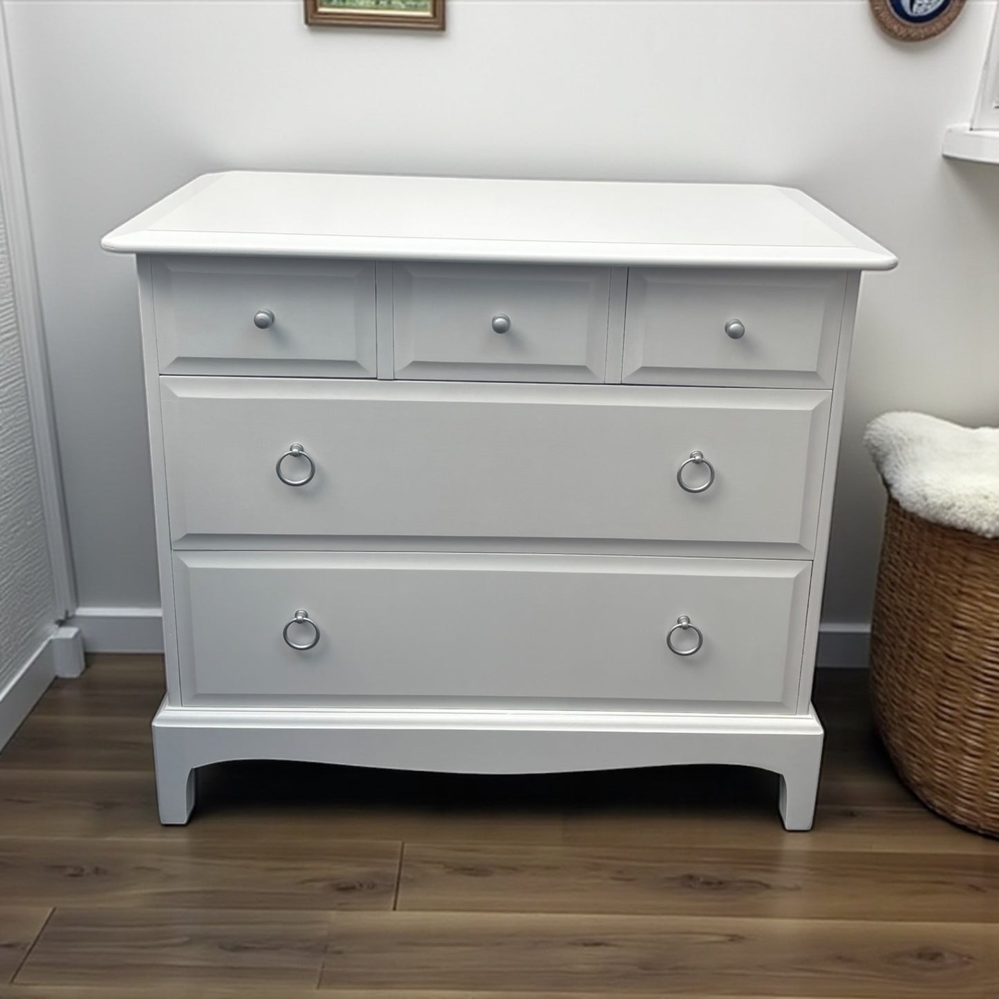 Stag Minstrel 3 over 2 chest of drawers