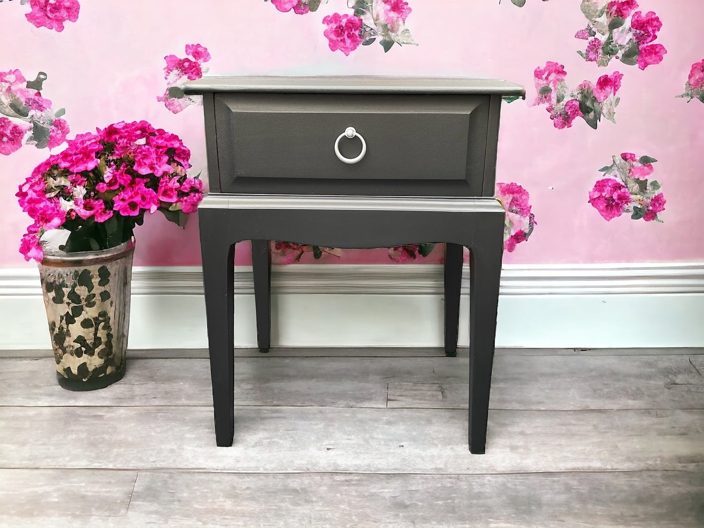 Stag minstrel Leggy Bedsides