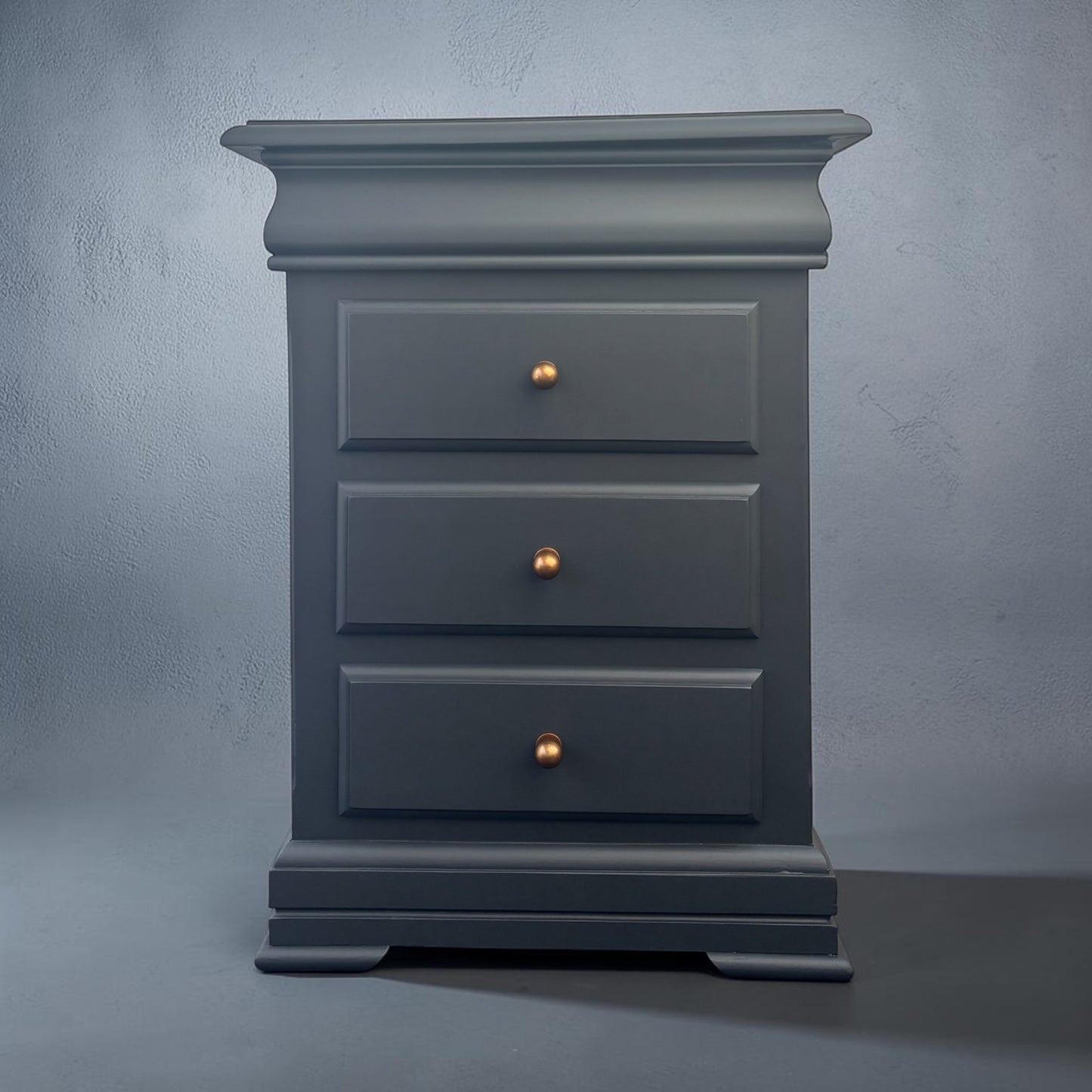 Small chest of wooden drawers - colour Ash