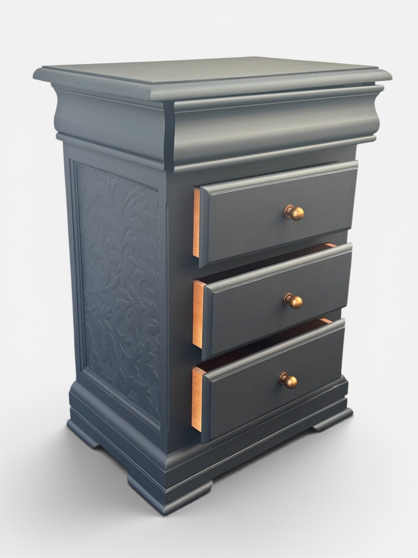Small chest of wooden drawers - colour Ash