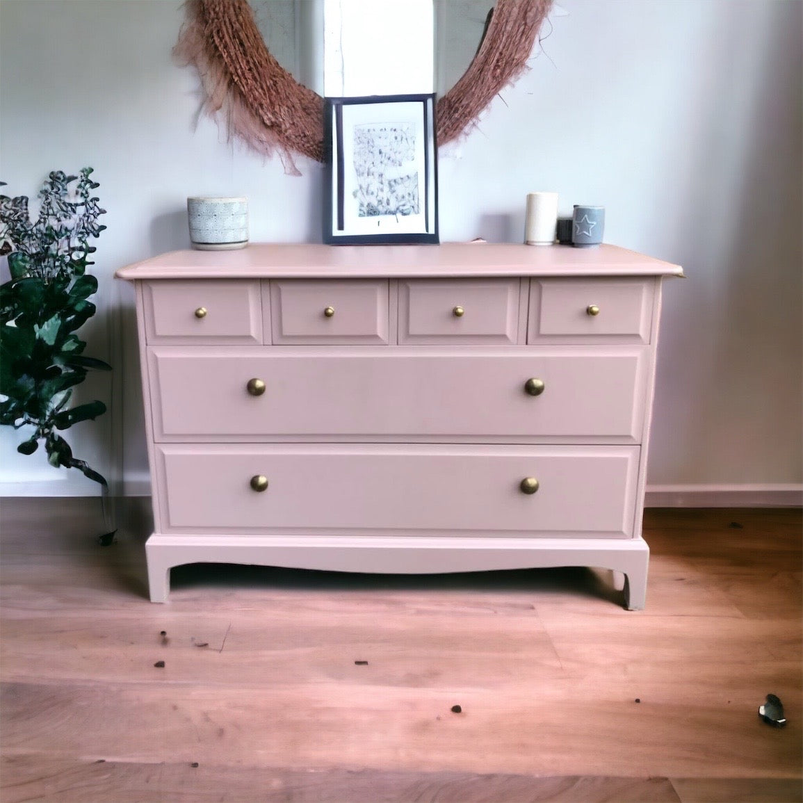 Stag Minstrel 4 over 2 chest of drawers