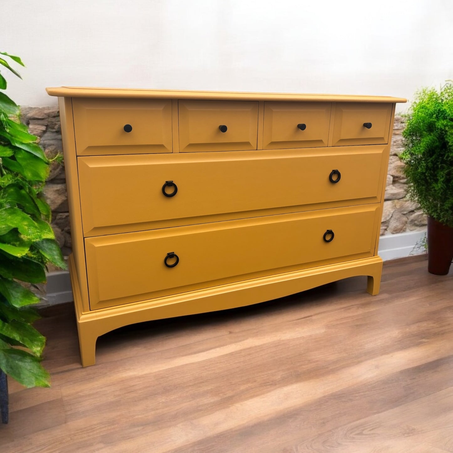 Stag Minstrel 4 over 2 chest of drawers