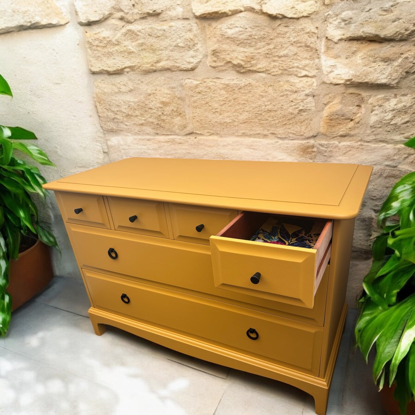 Stag Minstrel 4 over 2 chest of drawers