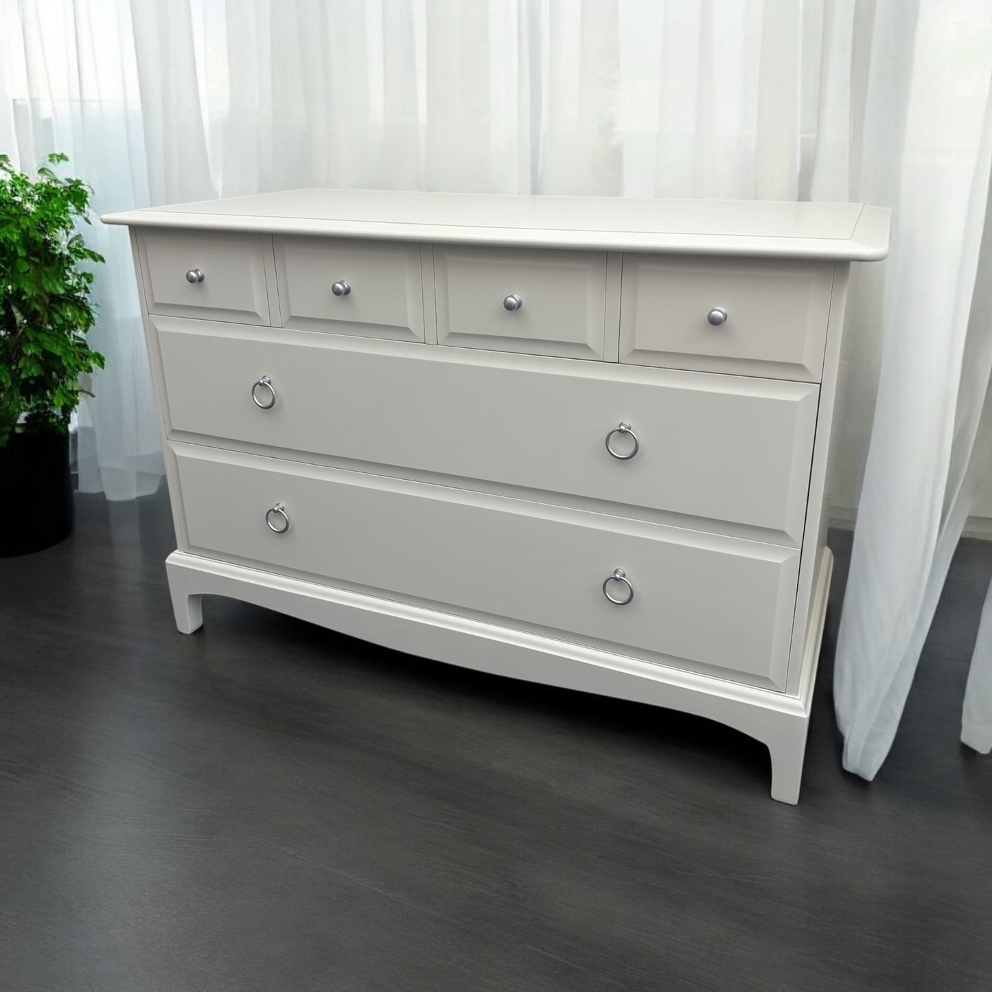 Stag Minstrel 4 over 2 chest of drawers