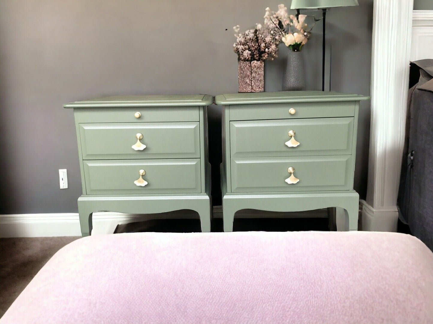 Stag Minstrel bedroom set 3 over 2 chest of drawers and 2 x 2 drawer bedsides